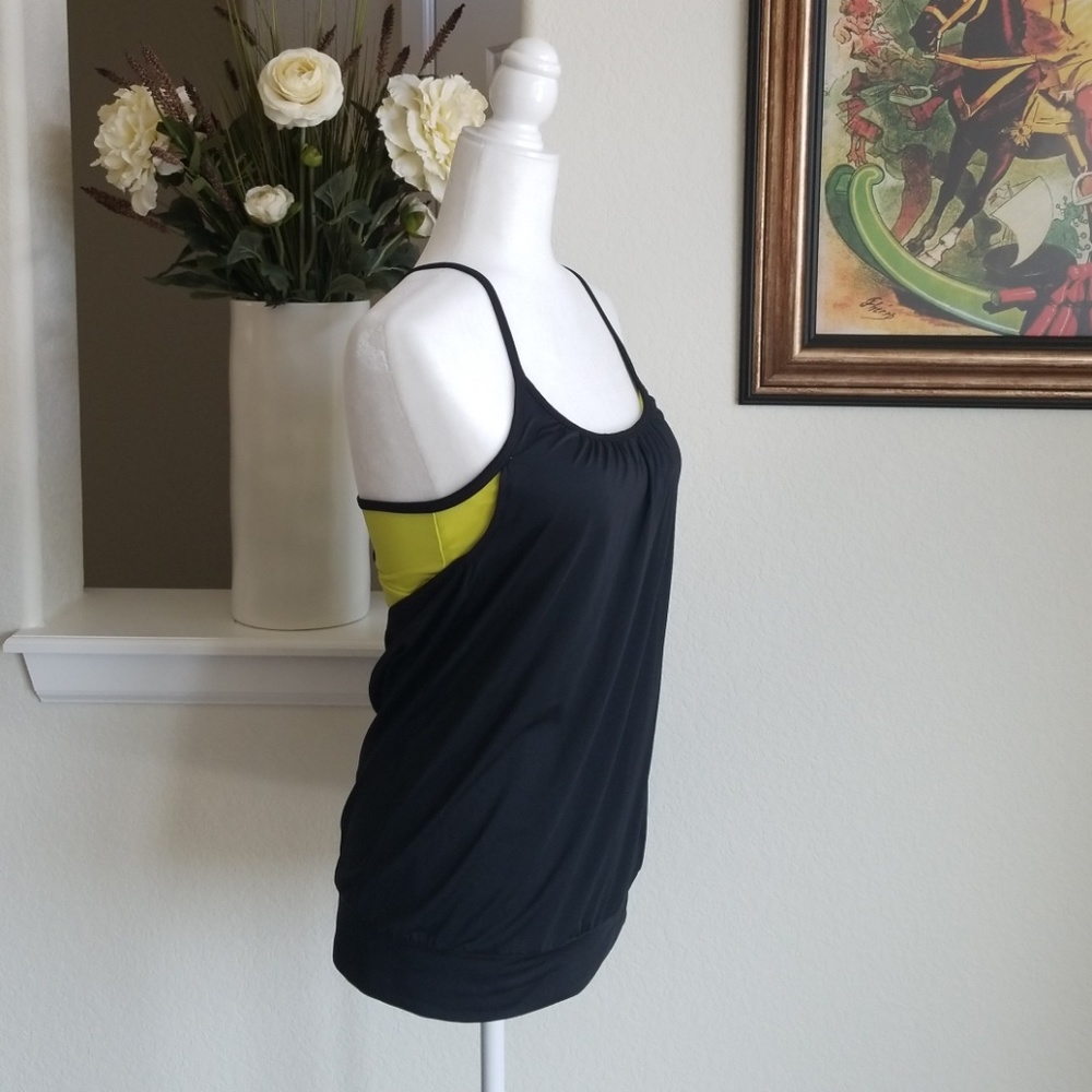 NWOT 2 in 1 Yoga Top